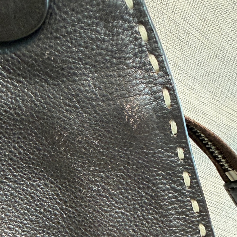 Fendi Black Leather Shoulder Bag - Picture 3 of 14